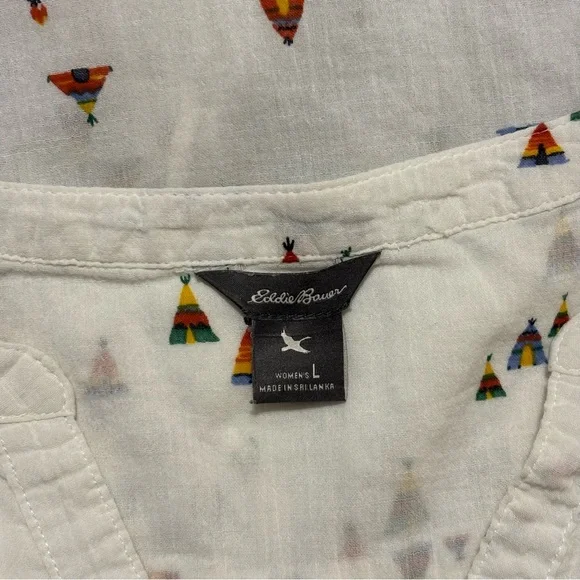 Eddie Bauer Teepee Print Button-Front Tank - Size Large - Picture 11 of 12